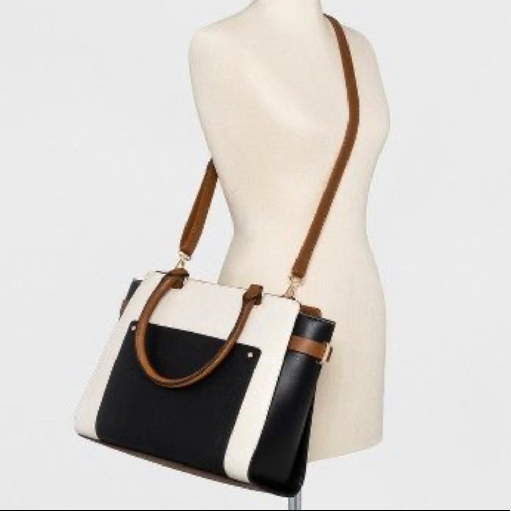 Shoulder purse